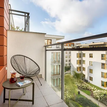 Cheerful Lesmiana Garnizon Estate By Renters Apartment *