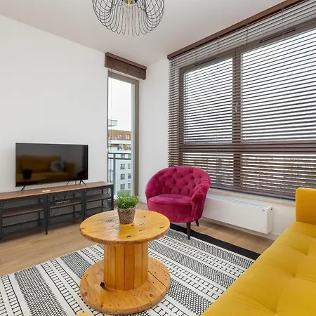 Cheerful Lesmiana Garnizon Estate By Renters * Gdansk