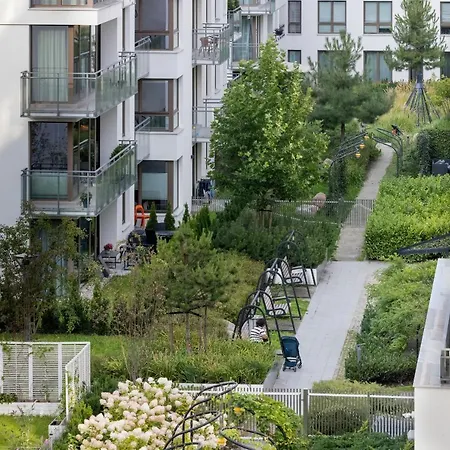 Apartment Cheerful Lesmiana Garnizon Estate By Renters
