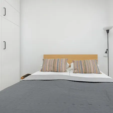 Apartment Cheerful Lesmiana Garnizon Estate By Renters Gdansk